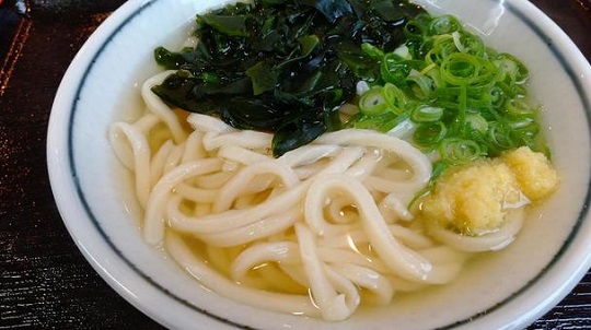 【画像】イギリス人「よっしゃ『うどん』っての作ったるわ！」→ 結果
