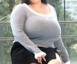 【朗報】お〇ぱいがデカすぎる不動産営業女性、お〇ぱいがデカすぎる事を武器に不動産を売りまくる