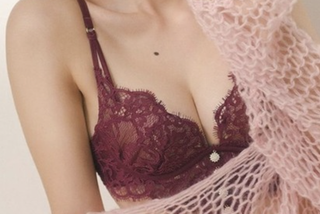 【画像】145cmのロリ声優さん、巨乳エッッッッッッッッッ