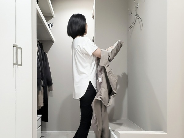 【画像】こういうのを女性に着せる日本の風潮が大嫌いなんだが！⇒ｗ