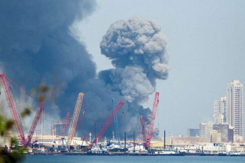 バーレーンなど湾岸諸国で爆発相次ぐ　イランが米軍基地に報復か