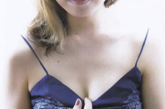 【画像】女子「童貞へ。これが巨乳の現実です」