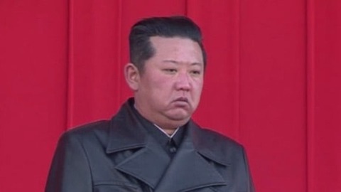 【画像】金正恩、ビビり始めるwww