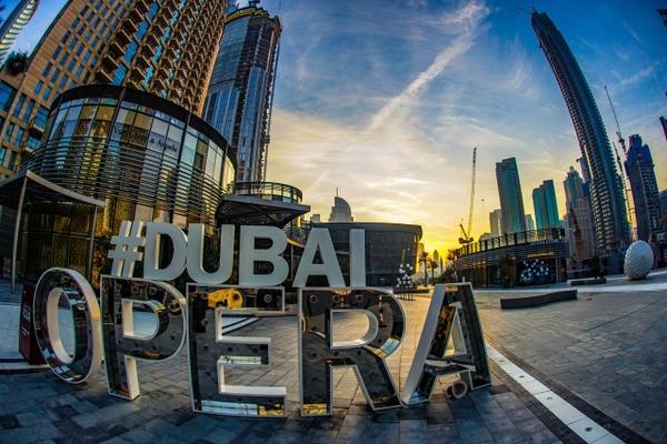 【画像あり】年収5億の勝ち組さん、ドバイに移住して震える･･⇒！