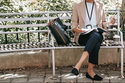 【悲報】20代女性の６割「子どもは30代で落ち着いてから考えたい」