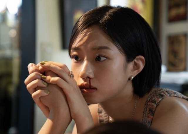 【悲報】河合優実とかいう乳首女優