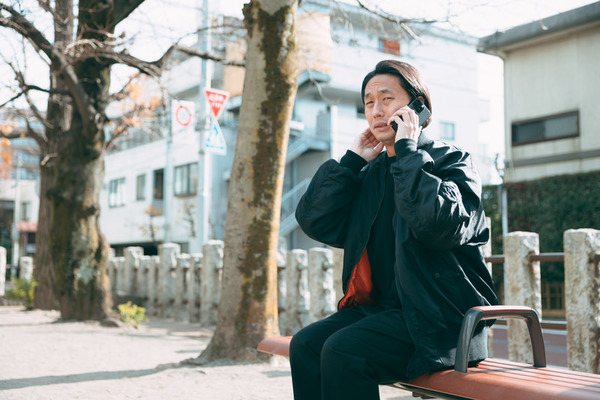 【悲報】TEL上司「おい、ワイ！なんで出社しない？」　ワイ「え？今日土曜･････」→！