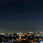 イスラエルのテルアビブが攻撃される映像 本日は全然迎撃できてない模様