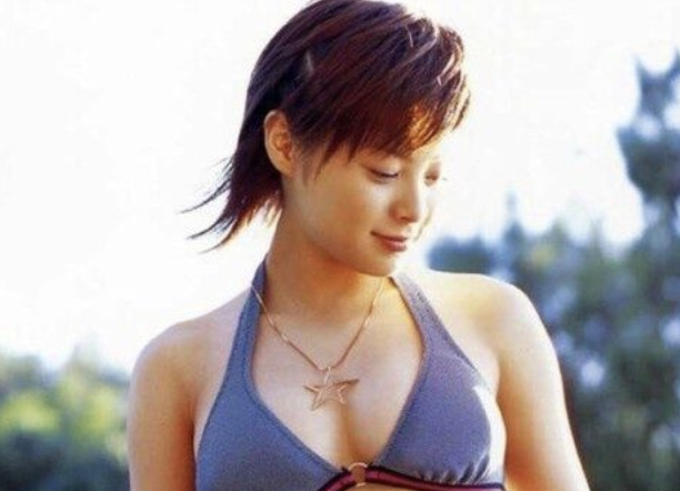 【画像】松浦亜弥とかいう想像の5倍「巨乳」のアイドルwww