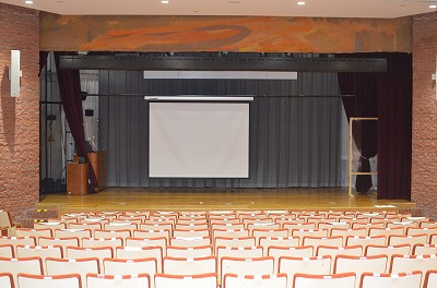 彡(；)(；)「テレビ買って設置したけど、ネットに繋がないとネットフリックスは見れないとか言われた・・・」