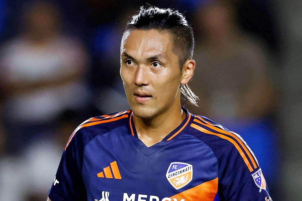 【電撃悲報】サッカー選手・久保、まさかの引退表明。欧州で活躍