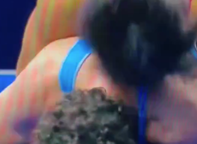 【衝撃動画】まんさん、レスリング中にセ●クスを始めて相手をブチギレさせてしまう！