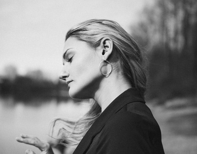 私「最初は本気でした。結婚したかったから辛かった」会長「申し訳ない。これは彼との結婚祝いだよ」　某健康食品会社の会長さんがくれたトンデモナイお祝いは…….