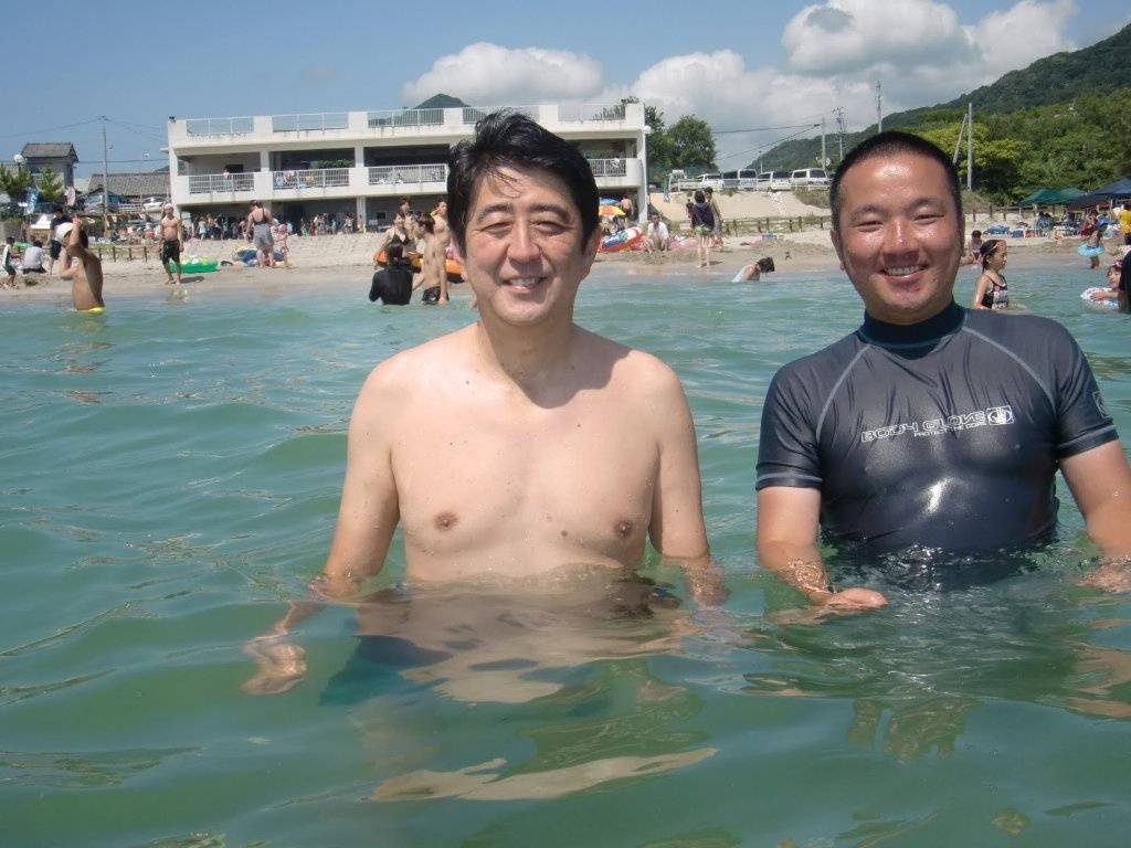 【高市画像】人妻（経産婦）のだらしない体がこちらwww