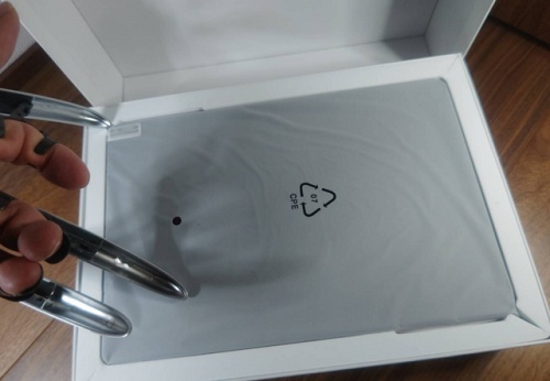 【やったー！】Temuで購入したタブレットが届いたぞ！