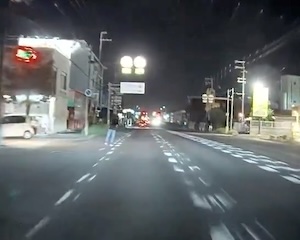 【動画】新ひょっこり男か？大阪でノールックひょっこりをする男が撮影される。