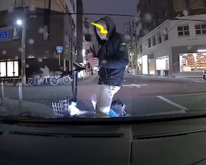 【大阪】アヴェンタドールに液体をぶっ掛けたLUUP男の動画が拡散希望中。