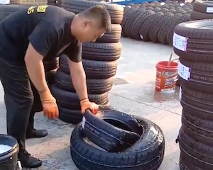 【動画】自動車用のタイヤをコンパクトにして運ぶ中国人の知恵。