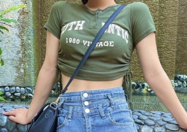 【悲報】安達裕実さん、前から親父におっぱいを揉まれていた