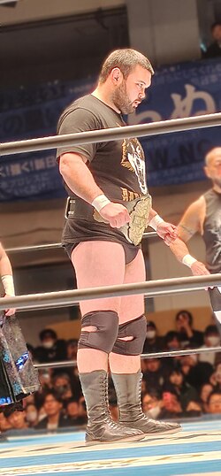 “200キロ”の元大関が…ウルフアロン、戦慄の“一撃”秒殺 「バケモノやん」衝撃の光景にネットざわつく