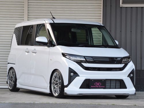 【画像】260万円の軽自動車さん、カッコよすぎる