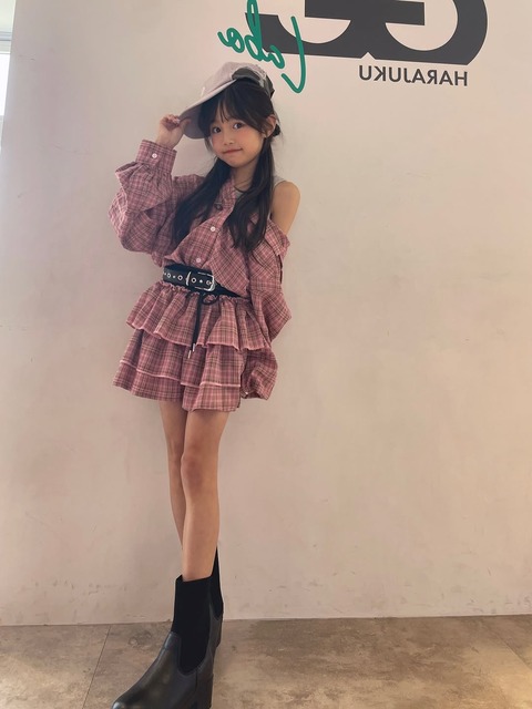 【画像】この女の子のローキックのローブローを12発受けて耐えられたらエッチ