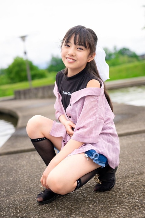 【画像】ガチでお前らの股間が驚愕するJSは実在した！