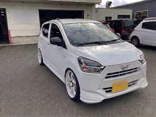 【画像】新車で130万円の軽自動車、カッコよすぎて草www