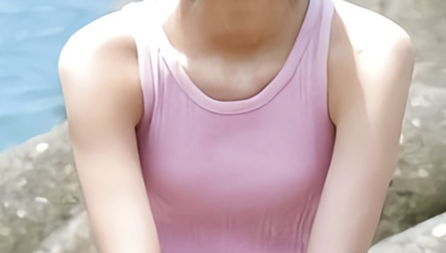 【画像】広瀬すずさん、透けてることに気づかずにドヤ顔してしまうwww