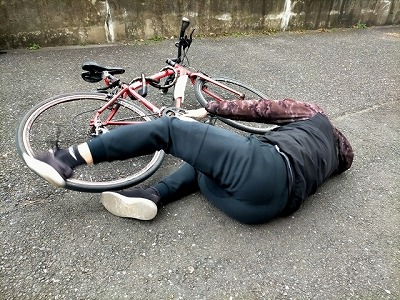 【動画】自転車、トラップに引っかかり号泣してしまう・・・・・