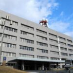 公務員、パチ●コ玉に油を塗ってゴト行為。もちろん逮捕される