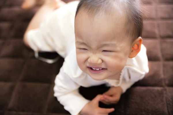 【画像あり】美人女性保育士、園児に非道な行為をする･･････！！！