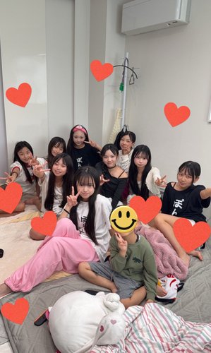 【画像】女子のお泊まり会に弟くんが1人だけ参加してしまう