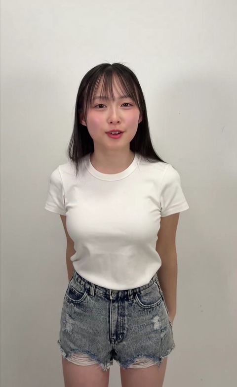 【朗報】「美少女図鑑アワード2026」グランプリの中学2年生(14)www