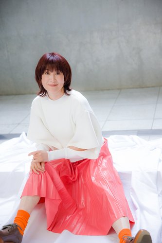 【悲報】My Little Loverさん、ボーカルの女だけ残っていまだに活動しているwww