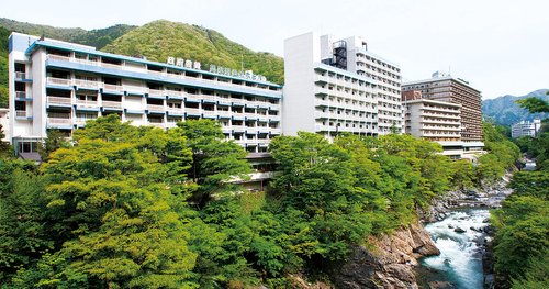 【悲報】鬼怒川の温泉旅館さん、クラファン達成率2057%を叩き出した直後に破産してしまうwww