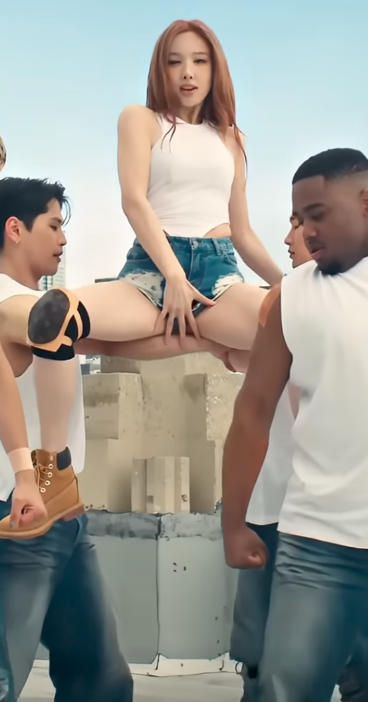 【画像】TWICEの現在がエッチ過ぎると話題に！！