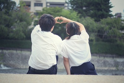 【悲報】女って中学生の時までは「中身」を見てくれてたんだけど・・・