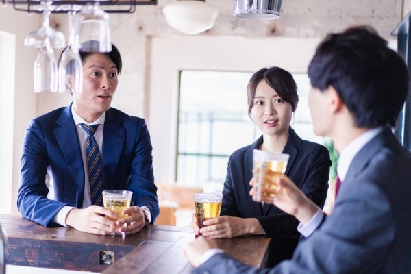 【画像】44歳の芸能人が同窓会に参加した結果www