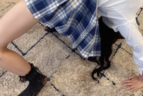 【画像】お乳JKがブリッジした結果www