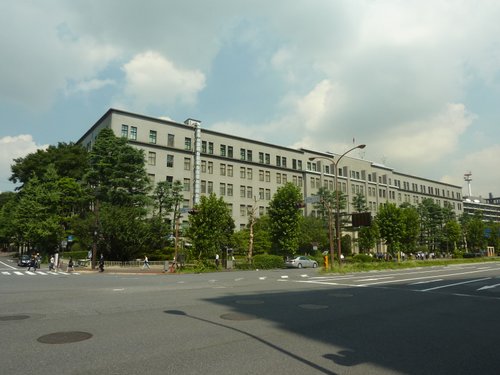 【朗報】財務省さん、2040年までFラン大学250校を潰すわ