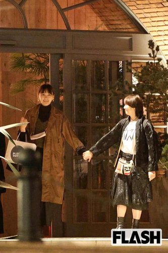 【画像】新垣結衣さん、ガチでデカすぎる