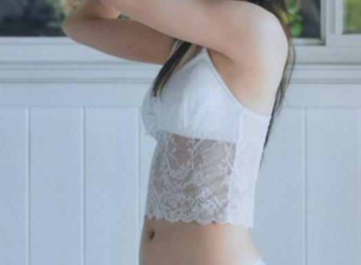 【朗報】世界一エロい腋、これに閣議決定www