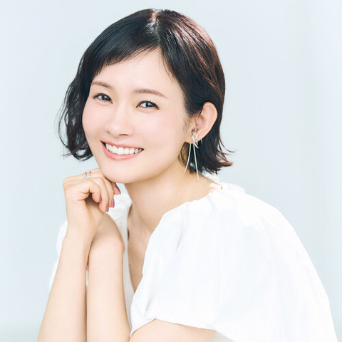 元モー娘。安倍なつみがまだまだ綺麗だと話題に