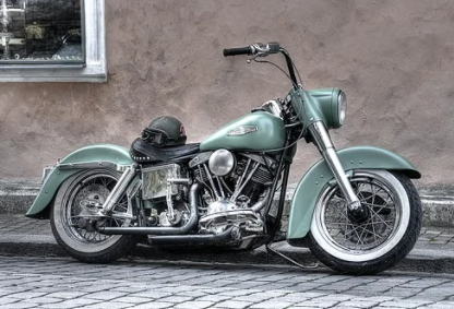 知人「月2万でバイク預かって」俺「マジ！？ラッキー」電話「弁護士ですが。バイクを預かってるのはあなたですか？」俺「えっ」とんでもない事に…