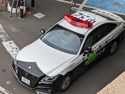 【悲報】花見でいきなり噛みついた男性、ガチで急死してしまう・・・・