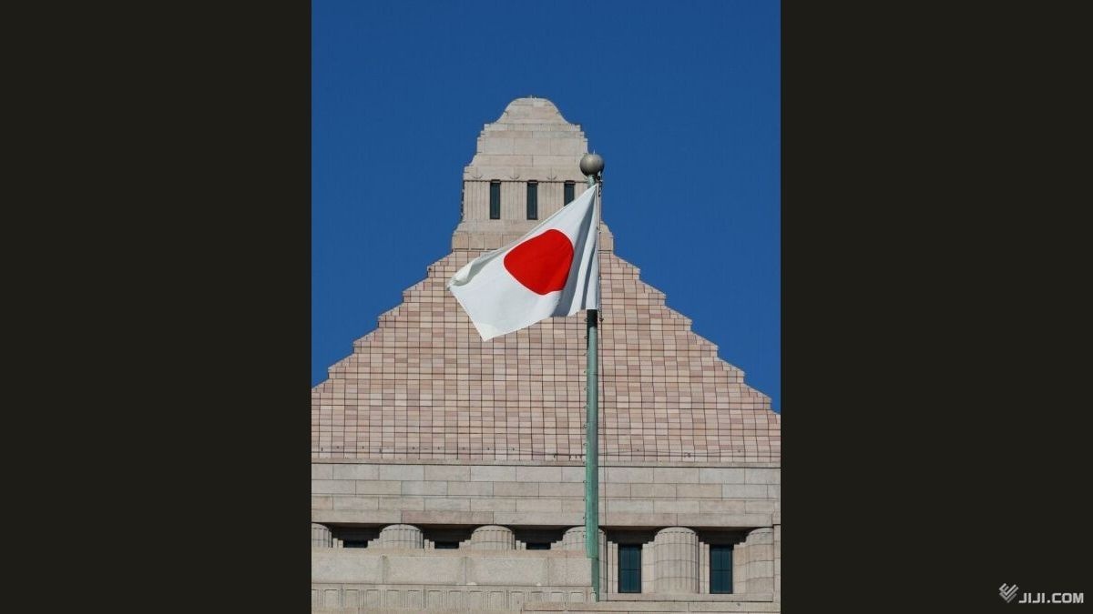 高市早苗「ヤダヤダ！絶対に国旗損害罪作るのォォォォォォ！！！」 ←何が目的である？