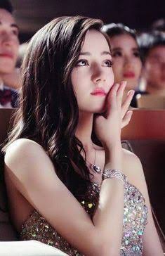 【画像】ウイグル人の女優がヤバ過ぎるｗｗｗ