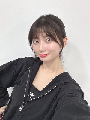 【画像】人気女優セトカン（瀬戸環奈）の握手会、めちゃくちゃイイ感じwww