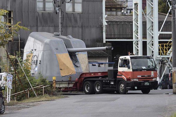 【画像】日本の新型戦車登場www